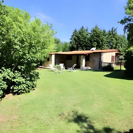 Volpe Alloggio per agriturismo Pitigliano